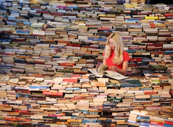 girl reading books